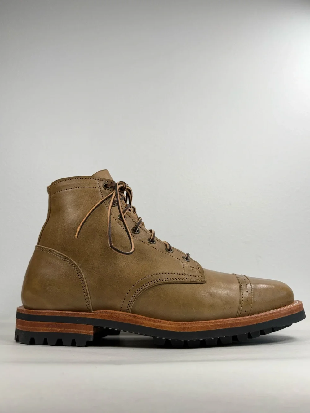 Truman Boot Company Men’s British Tan Grizzly Cap Toe Size 11.5 D 79 Last USA